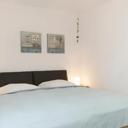 Haus Limes 2 Apartamento *